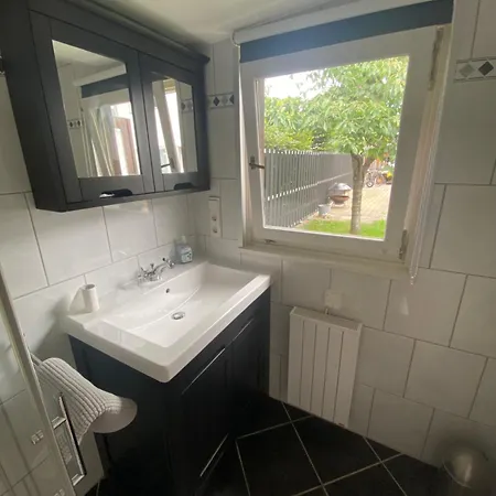 Дом отдыха Gemuetliches Blockhaus Fusslaeufig Zur Messe